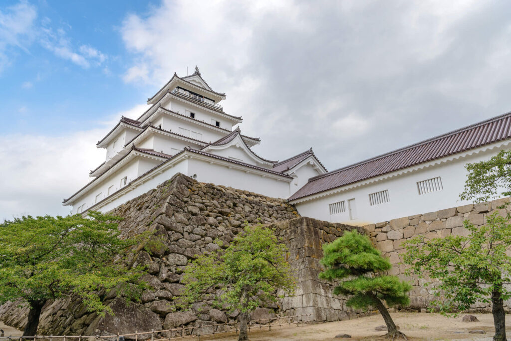 Tsuruga (or Aizuwakamatsu) Castle 